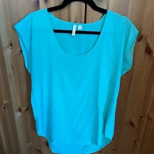 Aqua Blouse size Medium